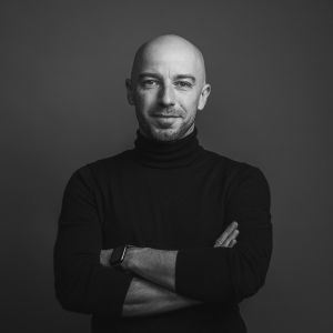 Wedding photographer South of France – black-and-white square studio portrait of Thibault Maestracci.