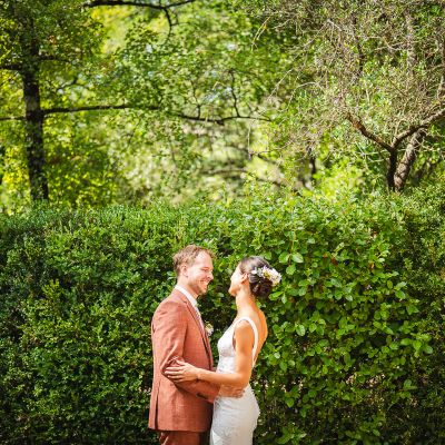 un couple durant son first look proche de montpellier