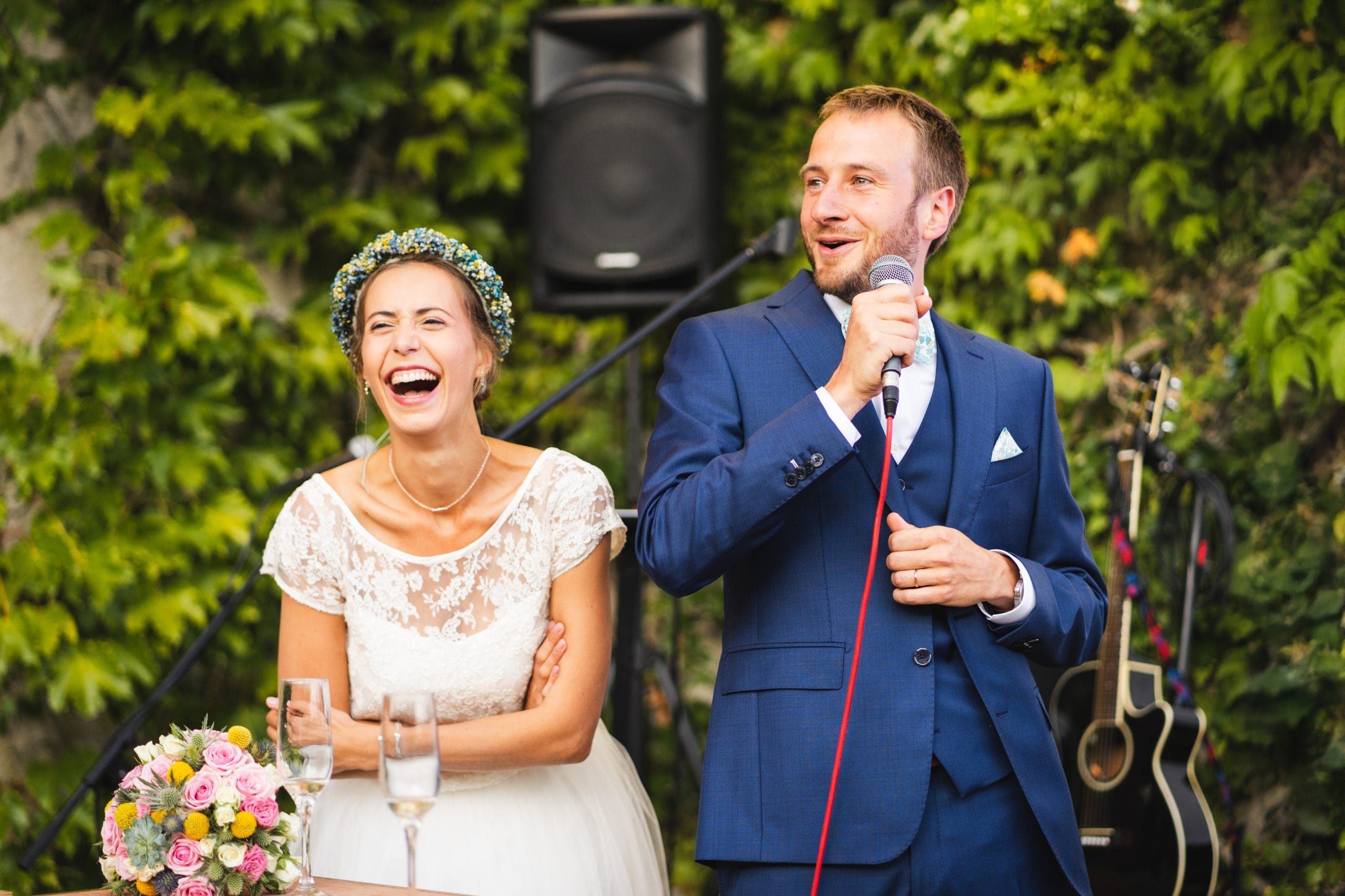 Laughter during a civil ceremony — Wedding photographer Pézenas