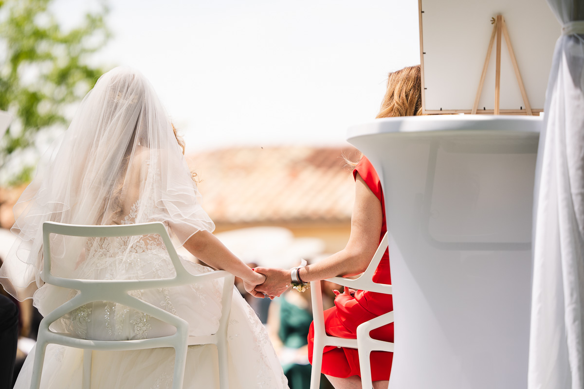 The bride arriving with her parents, ceremony at La Bélonie, Tarn