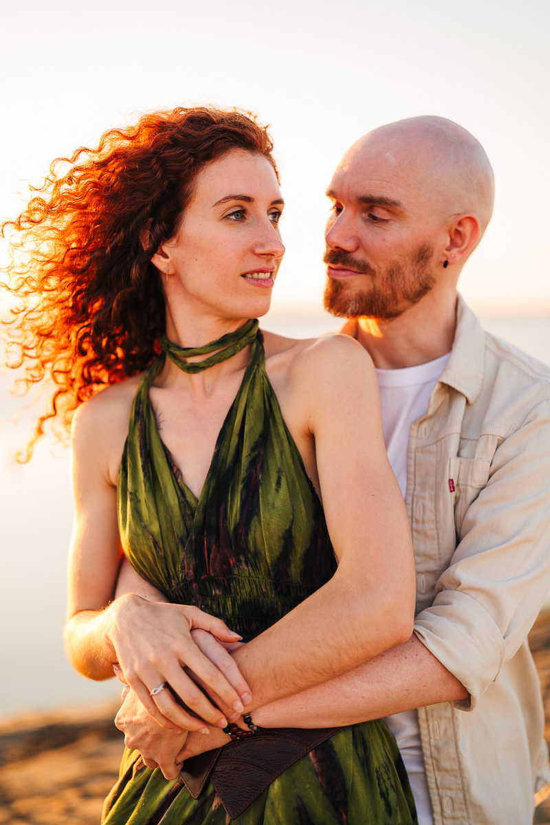 Engagement session at golden hour, Étang de Canet-Saint-Nazaire, Perpignan