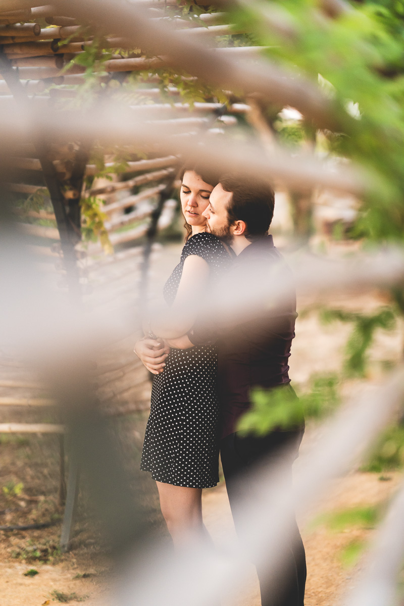 couple photo session Serignan Beziers natural light