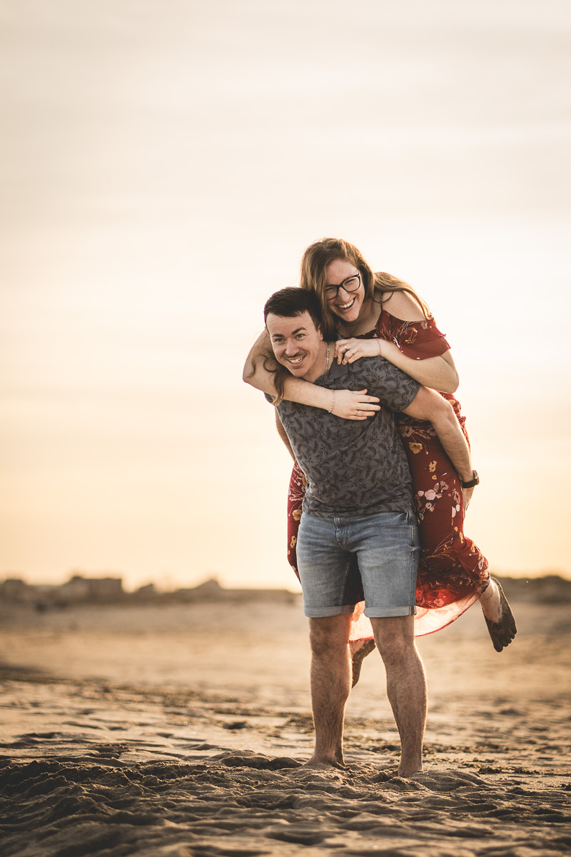 couple photo session Plage des Orpelieres Serignan Beziers Mediterranean
