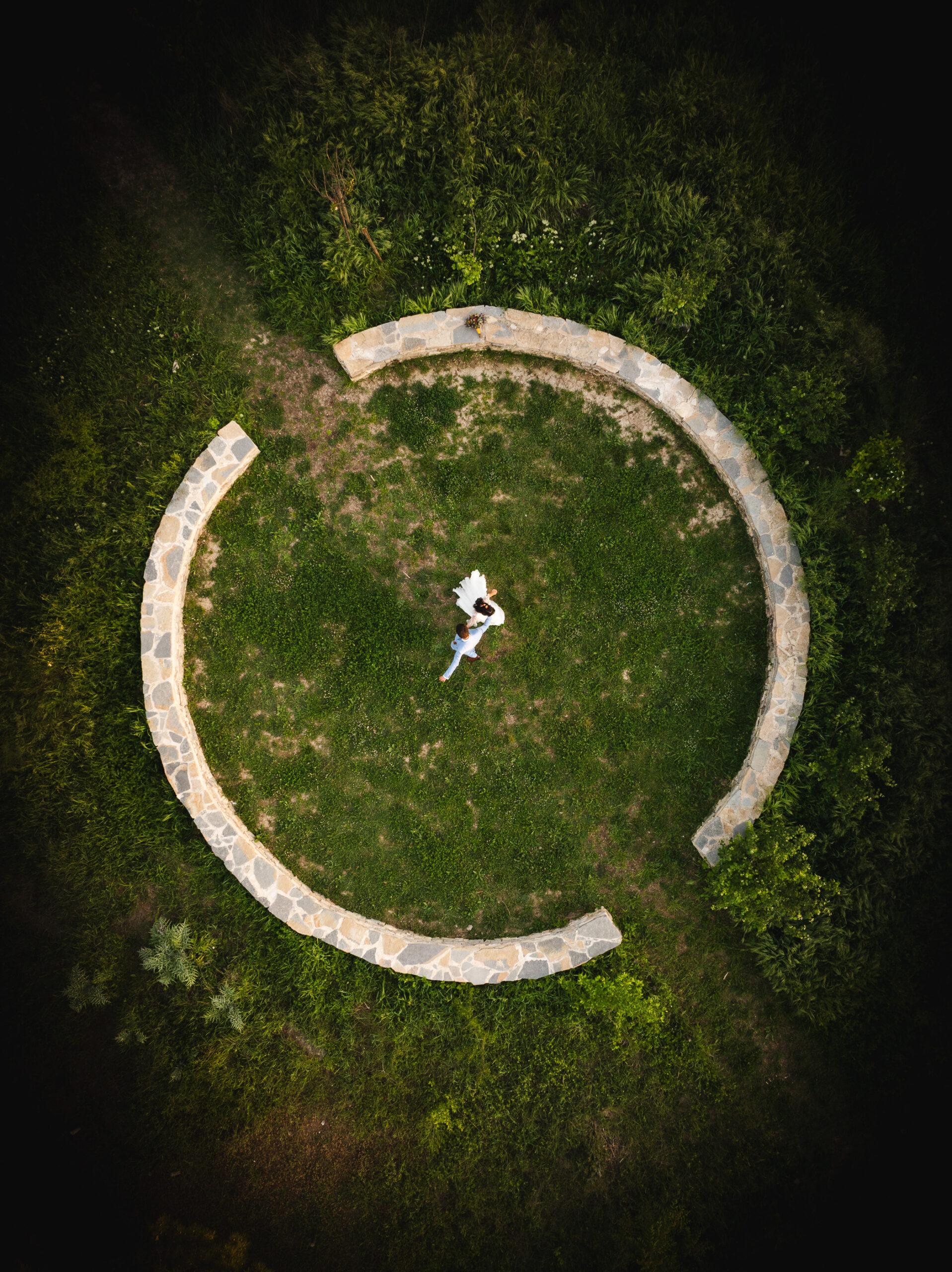 aerial drone shot - wedding couple - wedding photography Grand Mas Uzès Gard